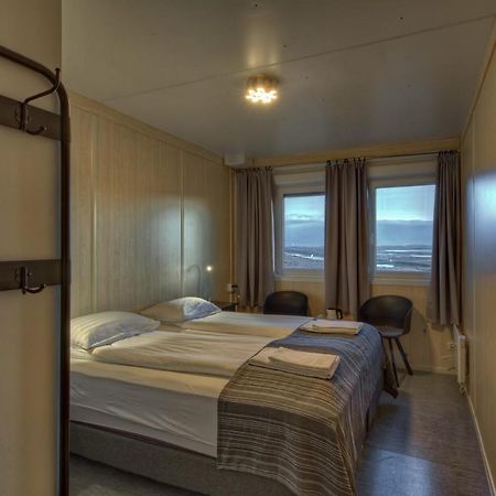 Vikingcafe Hotell Höfn Exteriör bild